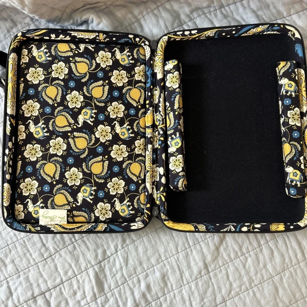 Vera Bradley Ellie Blue Hard Shell Case Kindle iPad Tablet Crossbody w/ Strap